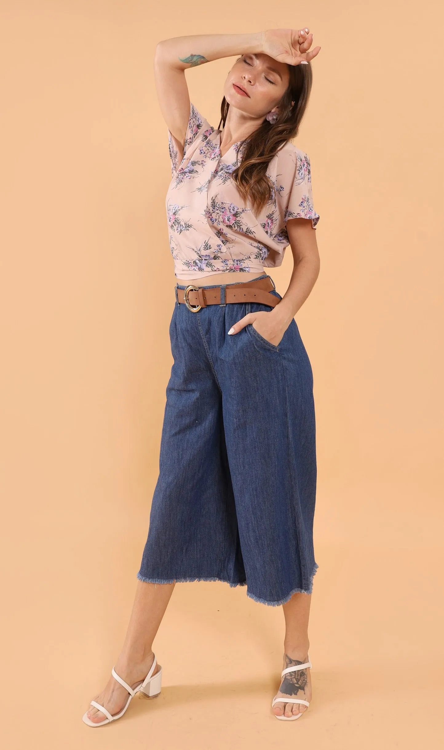 SARA Floral Flutter-Sleeve Top (Nude)