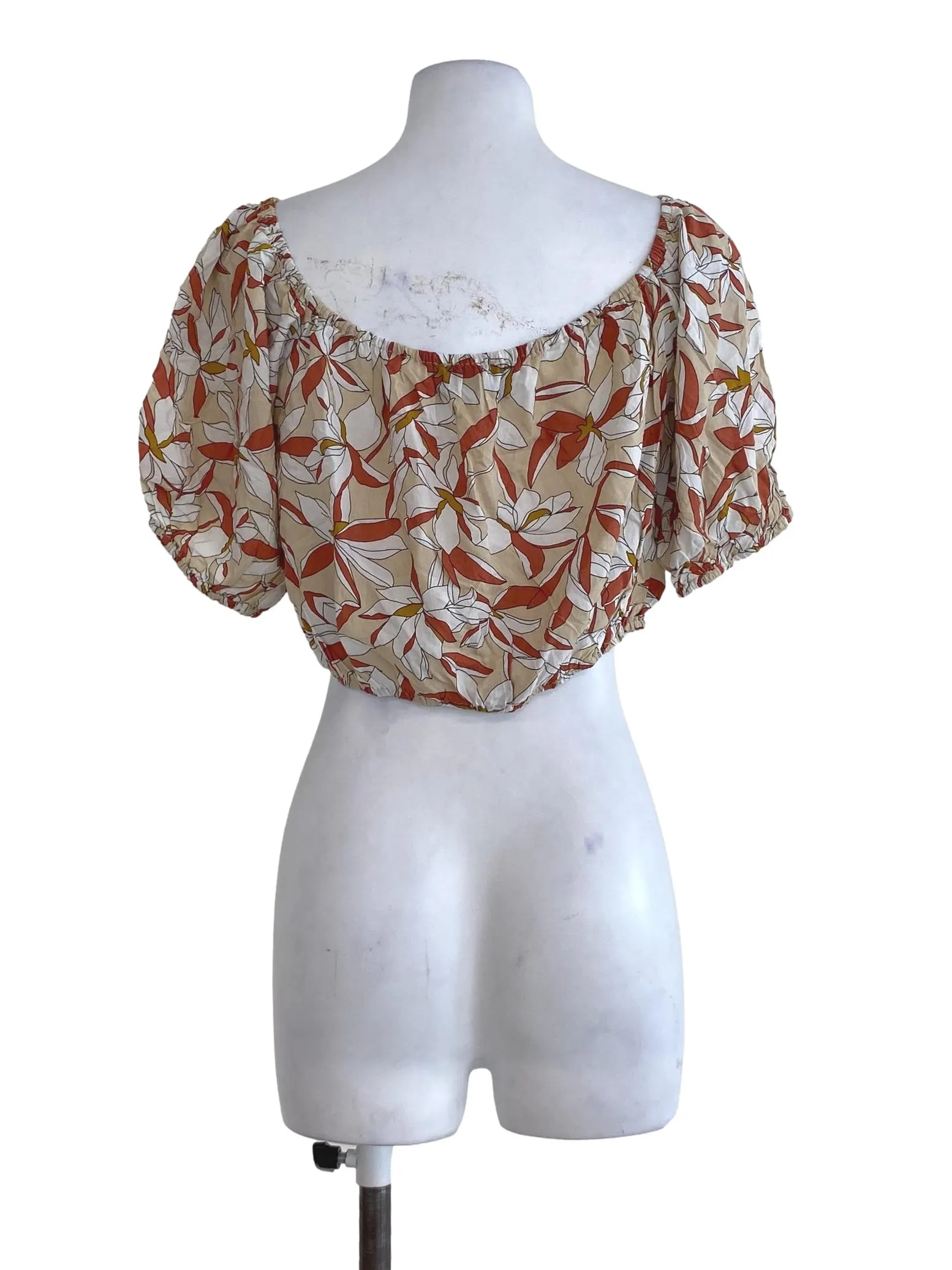 Sugar Cookie Floral Cropped Top