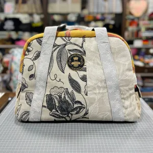 The Botanical Blooms 💐 Medium BeeKeeper Weekender Da Vinci Collection