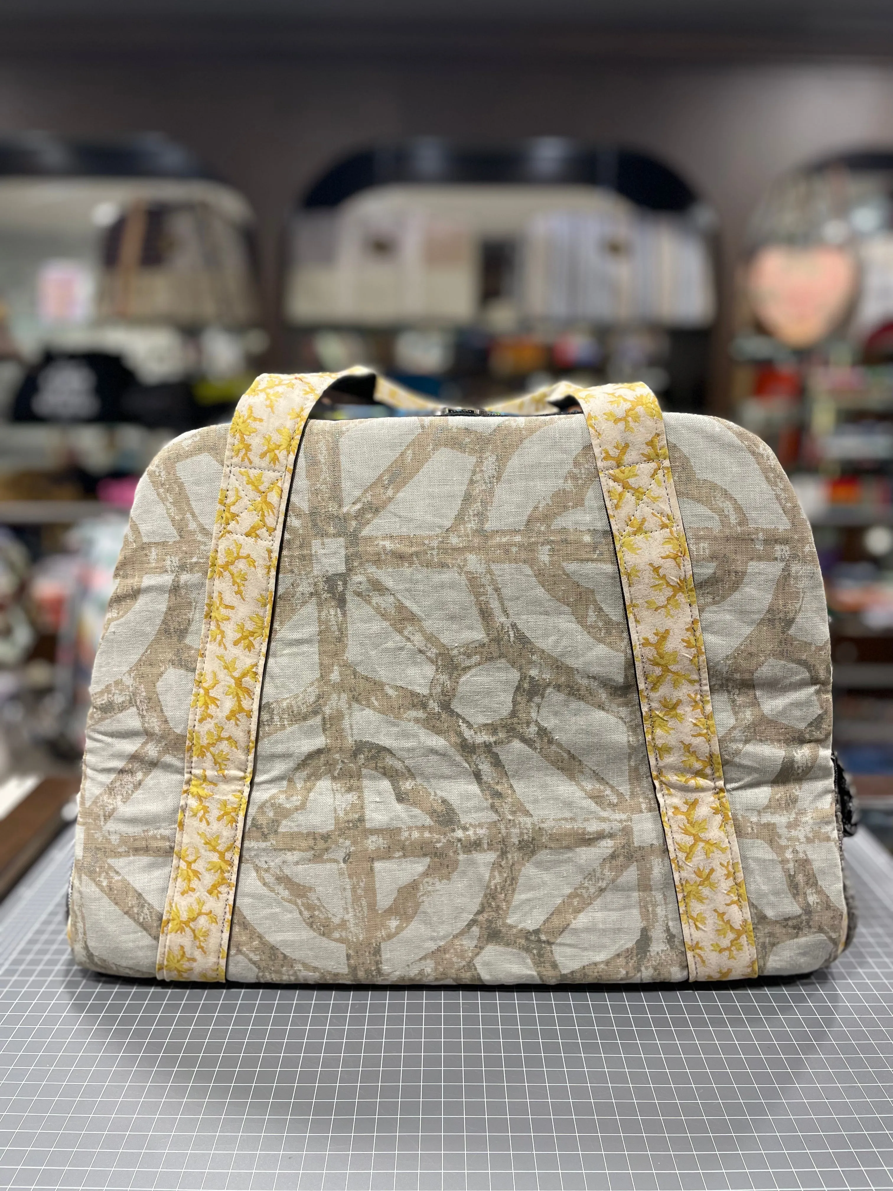 The Purple Heart 💜  Medium BeeKeeper Weekender Da Vinci Collection