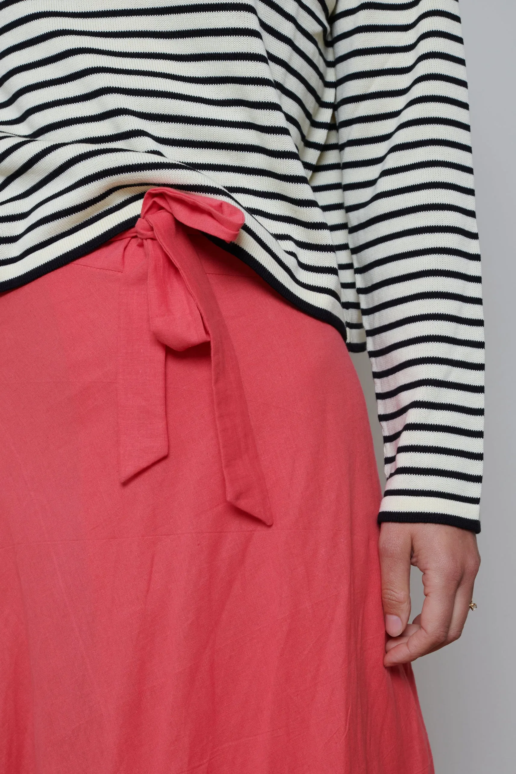 Tidy Street Collection | Ruffle Contrast Wrap Skirt - Pink