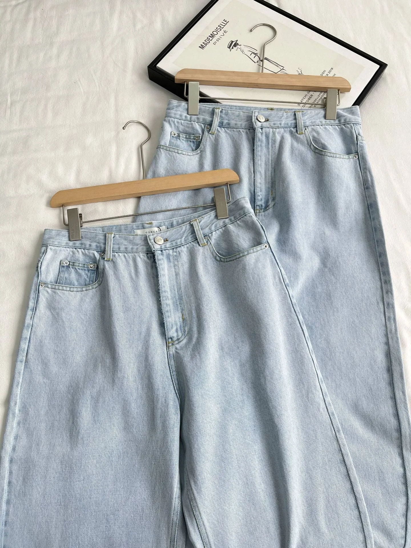 Wide leg jeans