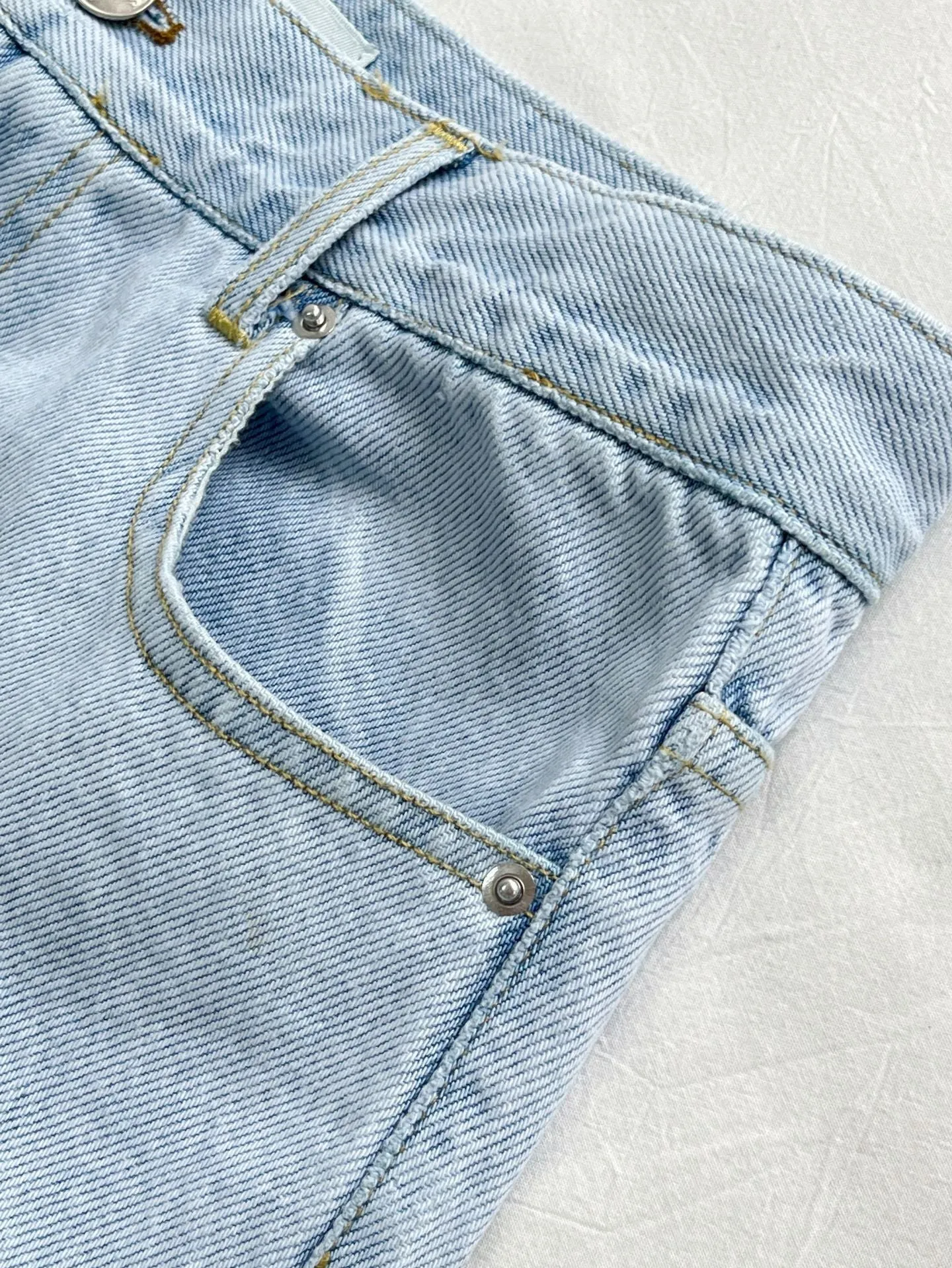 Wide leg jeans