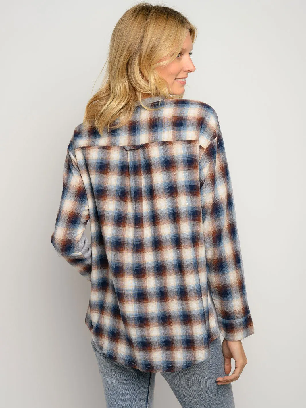 WOMEN'S LONG SLEEVE PLAID CONTRAST TOP
