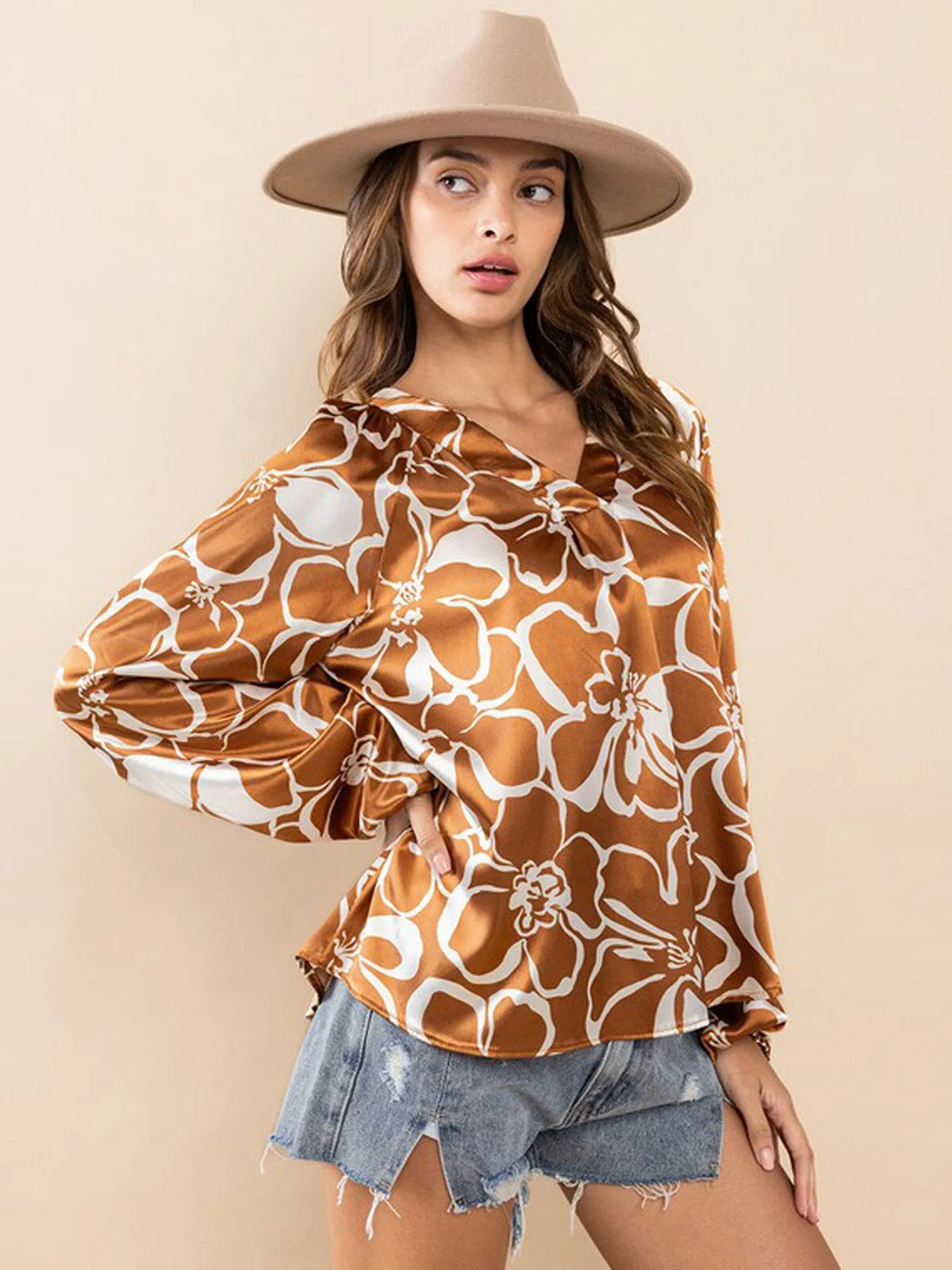 WOMEN'S LONG SLEEVE V-NECK FLORAL BLOSE TOP