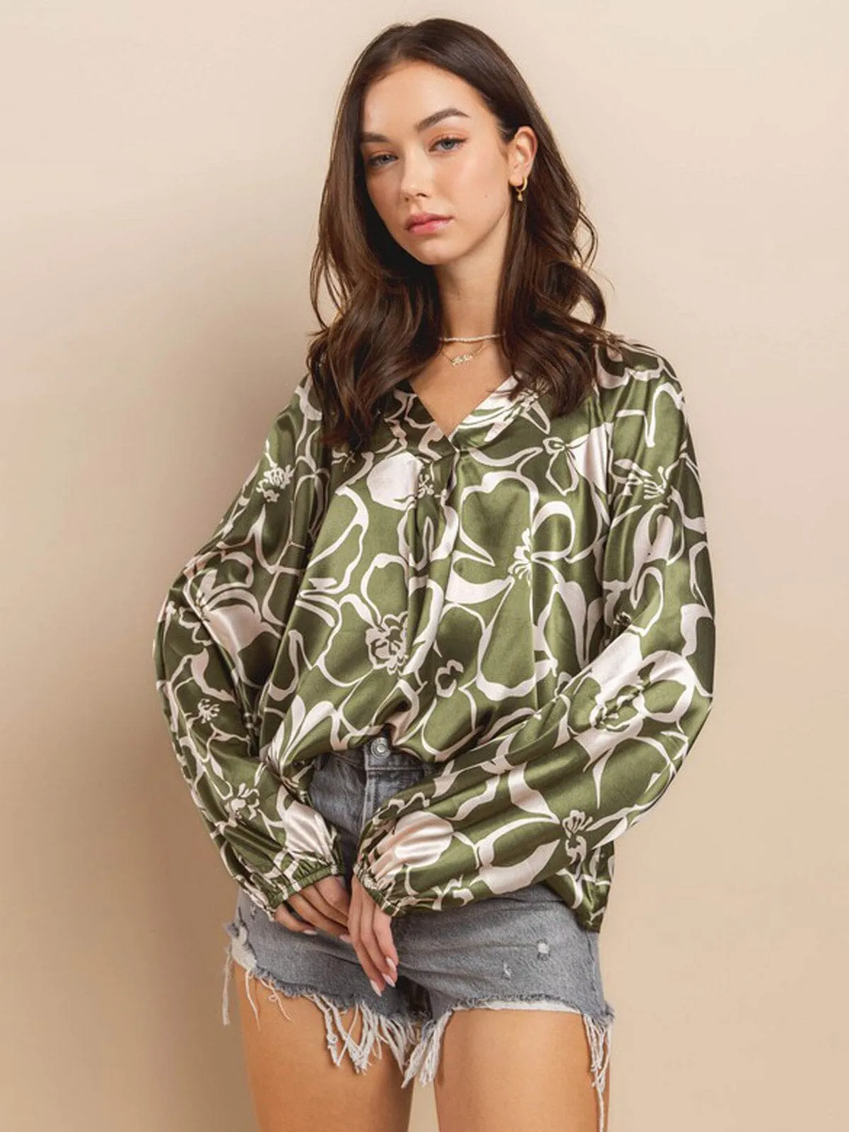 WOMEN'S LONG SLEEVE V-NECK FLORAL BLOSE TOP
