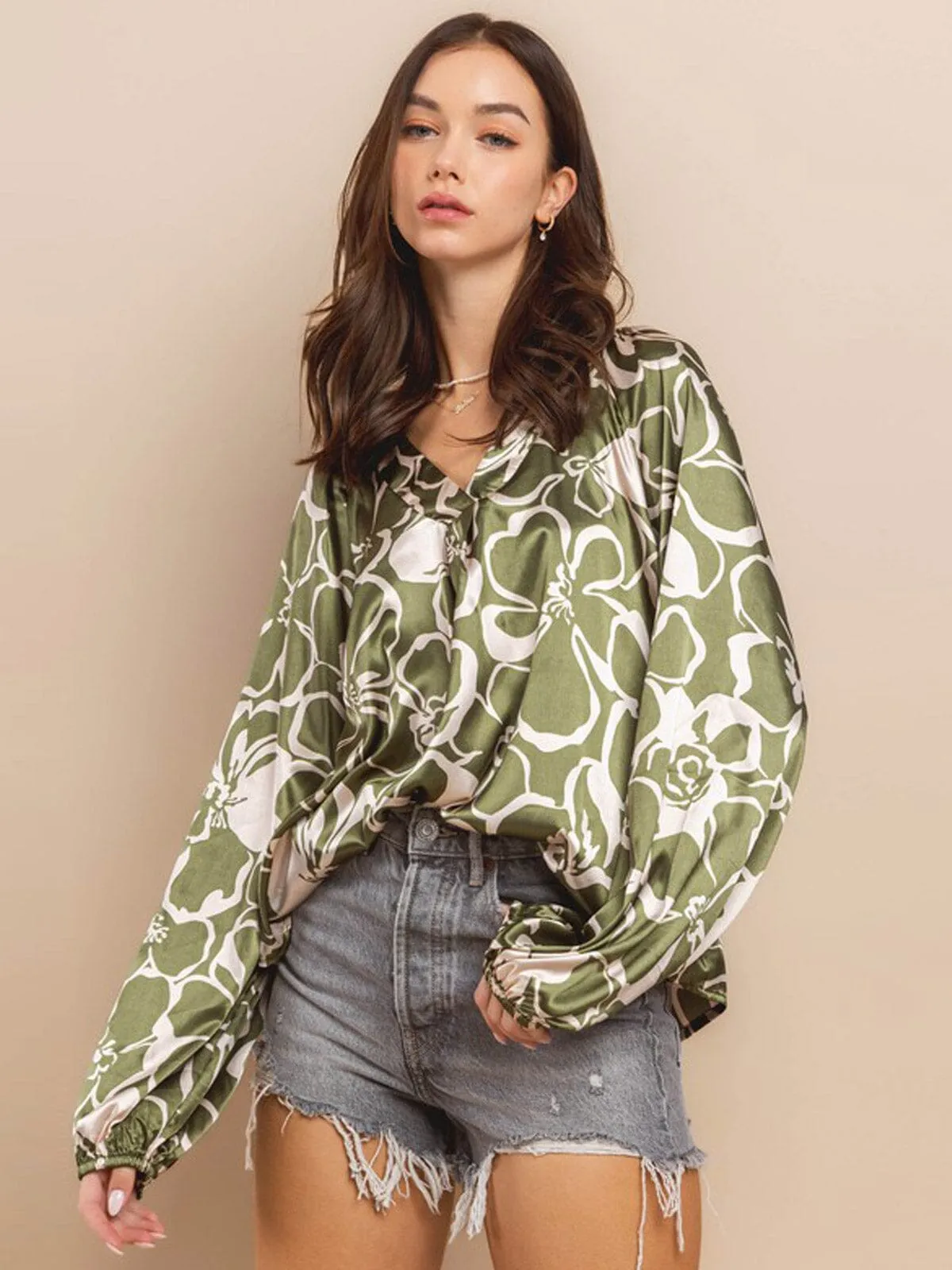 WOMEN'S LONG SLEEVE V-NECK FLORAL BLOSE TOP