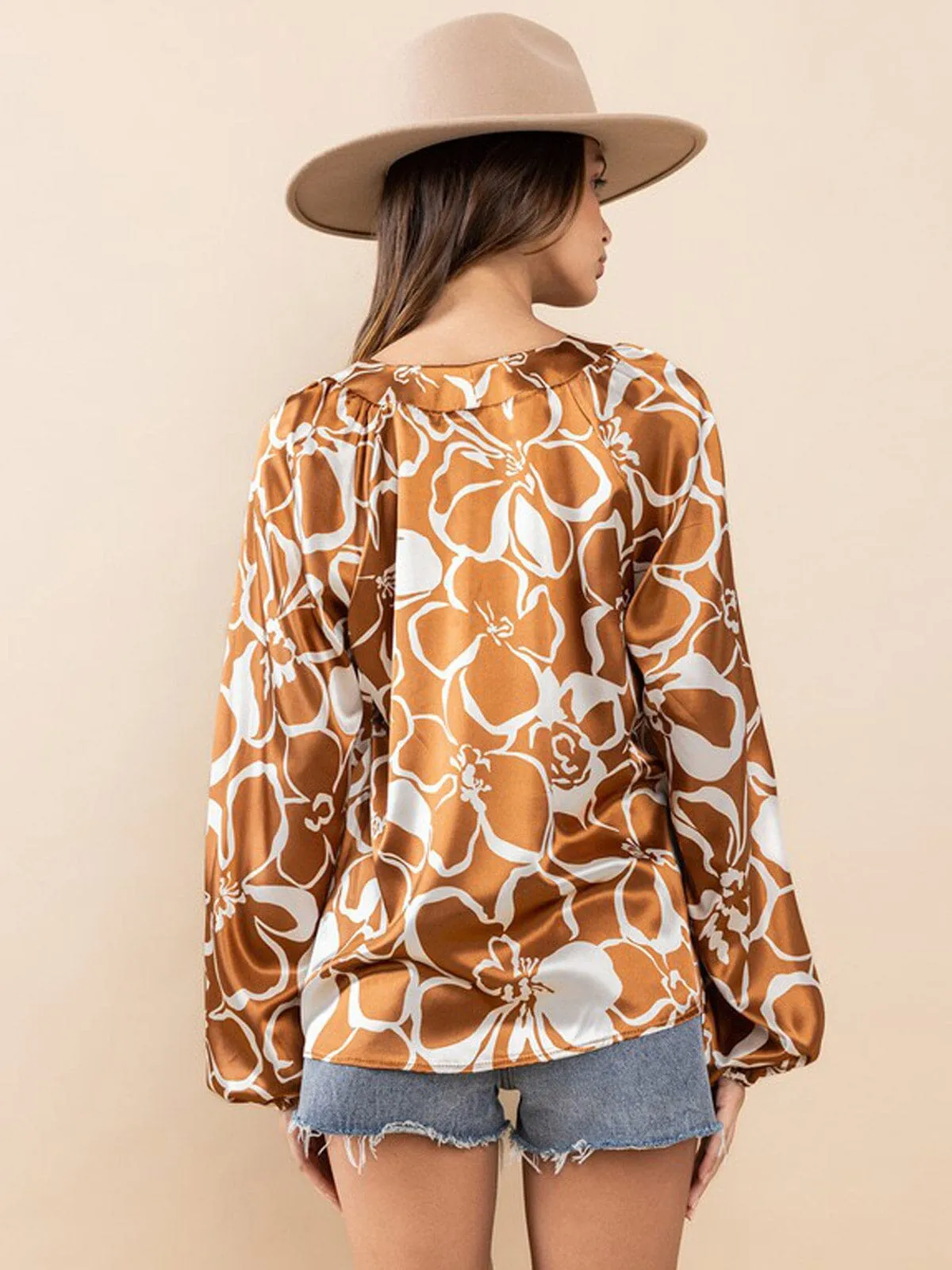 WOMEN'S LONG SLEEVE V-NECK FLORAL BLOSE TOP